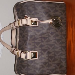 Michael Kors bag. Excellent condition!